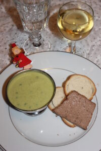 Lire la suite à propos de l’article Velouté de petits pois